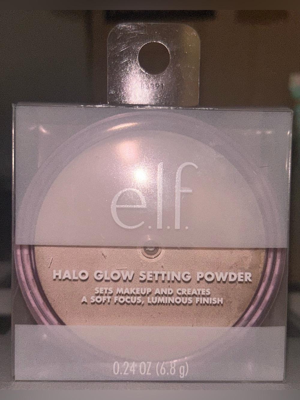 e.l.f. Halo Glow Setting Powder in Medium. NEW.